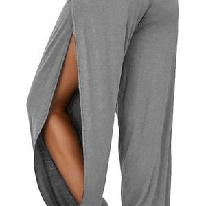 Harem side slit yoga pants.
